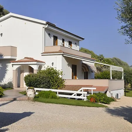 Ajo A Casa Bed & Breakfast