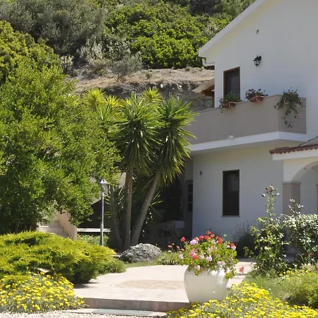 Ajo A Casa Bed & Breakfast